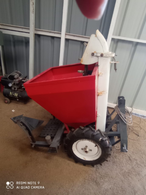 Sembradora de papas 1 hilera